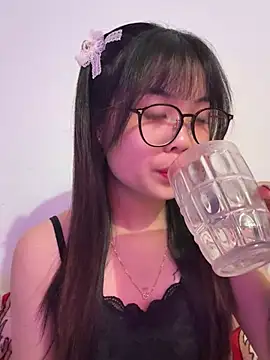 Snapshot of ___KARA___ chatting on 01.14.26 KARA online show from 01.14.26