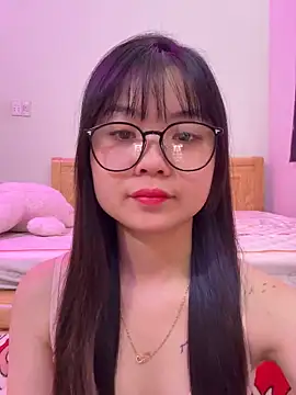 Snapshot of ___KARA___ chatting on 02.03.26 KARA online show from 02.03.26