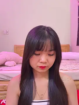 Snapshot of ___KARA___ chatting on 02.12.26 KARA online show from 02.12.26