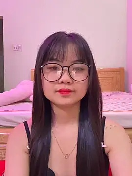 Snapshot of ___KARA___ chatting on 02.13.26 KARA online show from 02.13.26