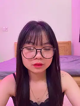 Snapshot of ___KARA___ chatting on 02.20.26 KARA online show from 02.20.26