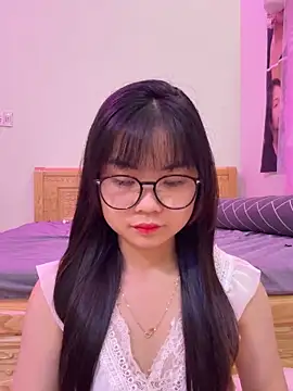 Snapshot of ___KARA___ chatting on 02.26.26 KARA online show from 02.26.26