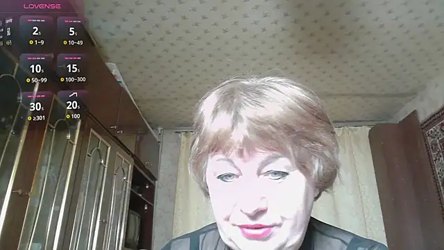 Snapshot of Casey_peach chatting on 02.10.26 Casey peach online show from 02.10.26