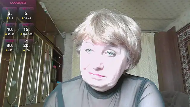 Snapshot of Casey_peach chatting on 02.13.26 Casey peach online show from 02.13.26