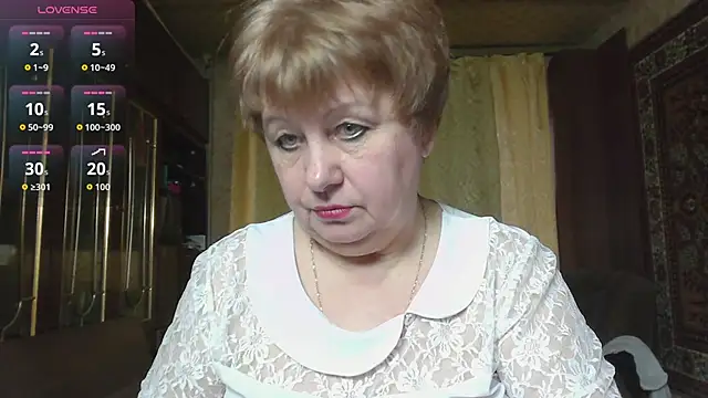 Casey peach online show from 04.14.26