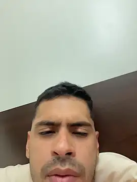 HotWhisper22 online show from 12.20.25