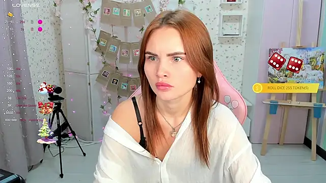 Snapshot of Im_Ann chatting on 12.16.25 Im Ann online show from 12.16.25