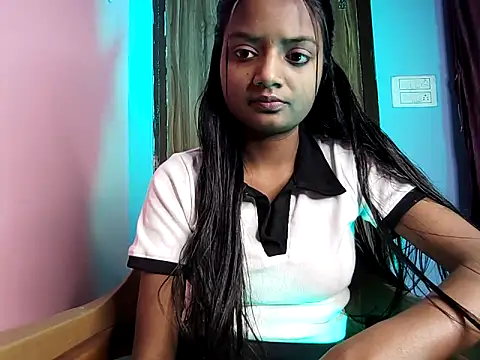 Snapshot of Mariya_000 chatting on 12.16.25 Mariya 000 online show from 12.16.25