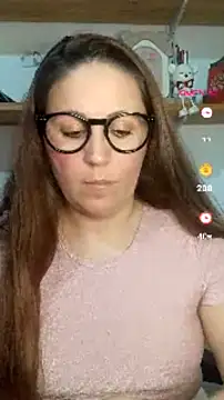 Snapshot of SofiEsteves chatting on 07.14.26 SofiEsteves online show from 07.14.26