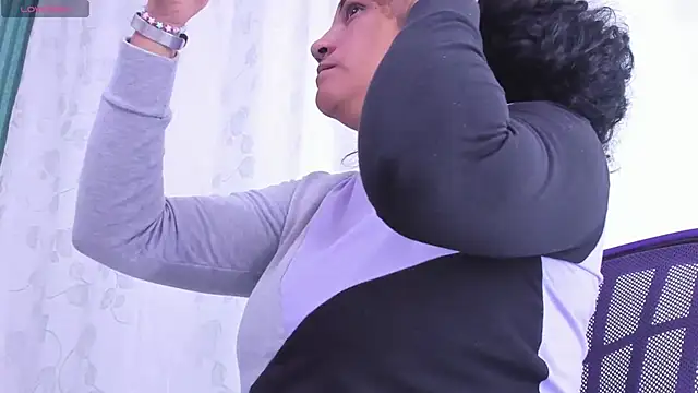 Snapshot of Bianca_slut1 chatting on 02.26.26 Bianca slut1 online show from 02.26.26