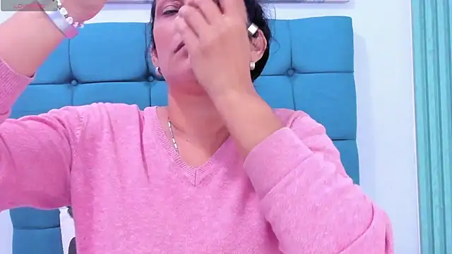 Snapshot of Bianca_slut1 chatting on 02.27.26 Bianca slut1 online show from 02.27.26