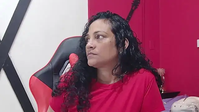 Snapshot of Bianca_slut1 chatting on 04.07.26 Bianca slut1 online show from 04.07.26