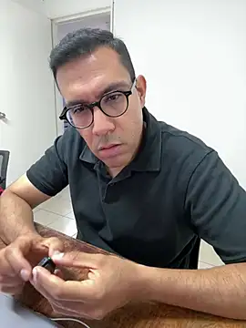 Snapshot of AdrianGarcia89 chatting on 06.11.26 AdrianGarcia89 online show from 06.11.26
