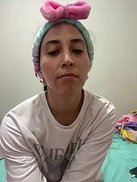 LatinDoll8 online show from 05.20.26