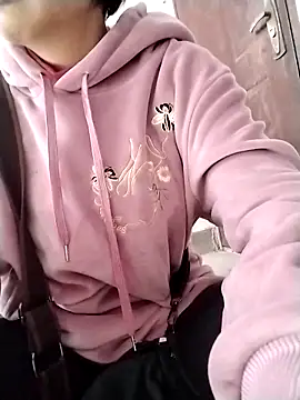 Snapshot of Girl-6868 chatting on 02.25.26 Girl-6868 online show from 02.25.26