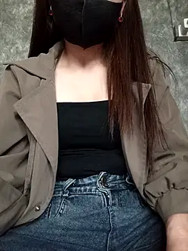 Snapshot of kiss-you12 chatting on 12.18.25 kiss-you12 online show from 12.18.25