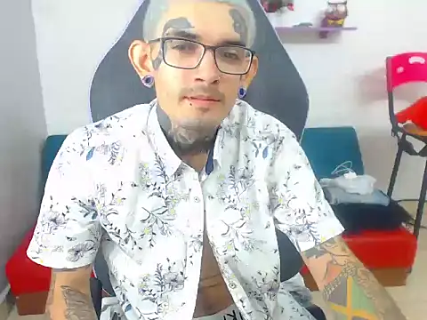 Boy tatto77 online show from 12.18.25