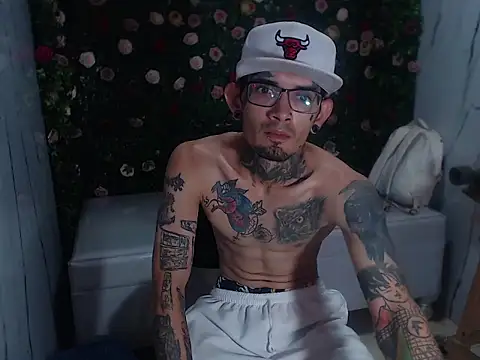 Boy tatto77 online show from 04.09.26