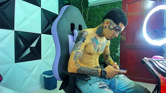 Boy tatto77 online show from 05.24.26