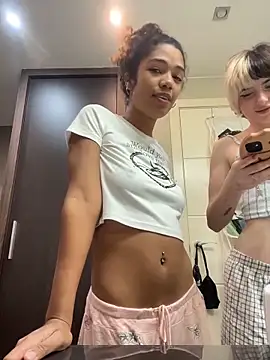 MikaScarlet online show from 04.01.26