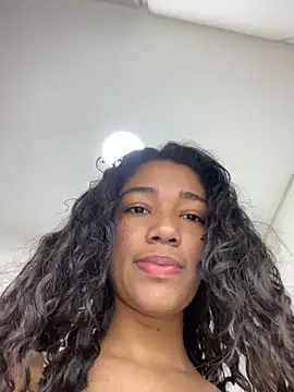 MikaScarlet online show from 04.02.26