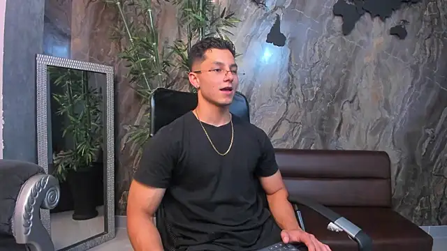 Snapshot of Noah_Clarkk chatting on 02.21.26 Noah Clarkk online show from 02.21.26