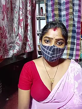 Snapshot of villSunrise chatting on 02.08.26 villSunrise online show from 02.08.26