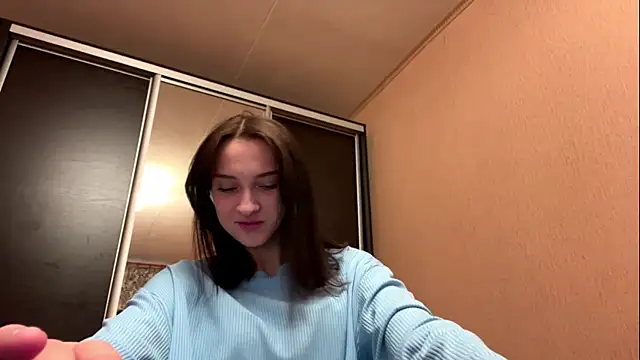 TinyLisa online show from 12.21.25