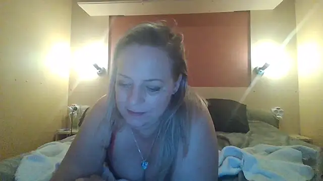 Snapshot of Miss-Chupagirly chatting on 01.15.26 Miss-Chupagirly online show from 01.15.26