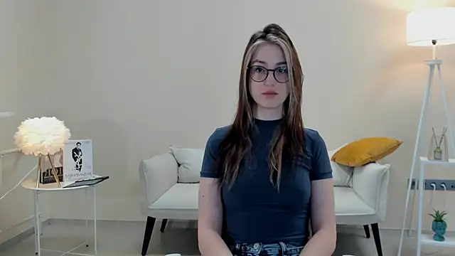 Snapshot of VergieWildman chatting on 12.22.25 VergieWildman online show from 12.22.25