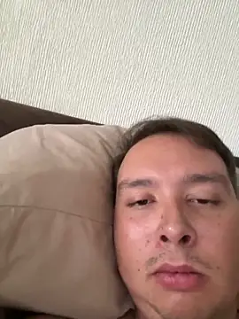 Snapshot of Burndew chatting on 03.03.26 Burndew online show from 03.03.26