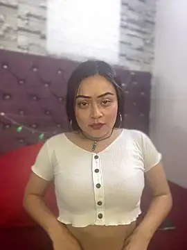 Snapshot of Gabriela-Grace chatting on 12.18.25 Gabriela-Grace online show from 12.18.25