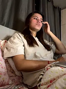 anna-evans09 online show from 01.15.26