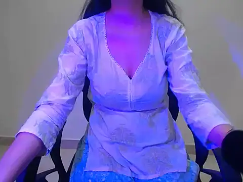 Snapshot of Farhana_beautyfull chatting on 06.20.26 Farhana beautyfull online show from 06.20.26