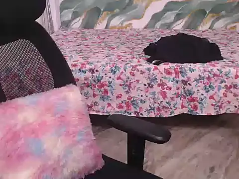 bold-smirthii online show from 02.18.26