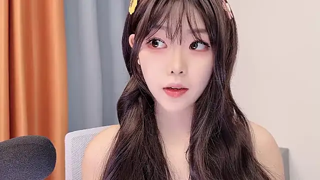 smalldaisy online show from 02.13.26