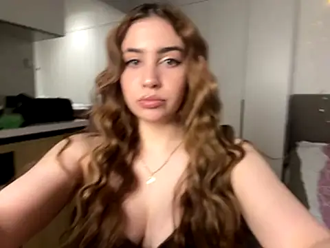 Snapshot of Anabel_Fisher chatting on 12.20.25 Anabel Fisher online show from 12.20.25