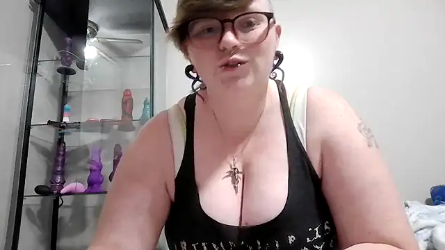 Snapshot of Pupghostt chatting on 12.20.25 Pupghostt online show from 12.20.25