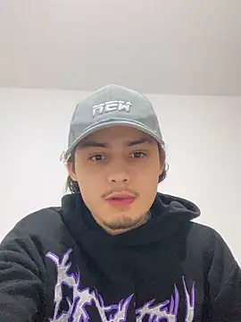 Tyron 1228 online show from 12.20.25