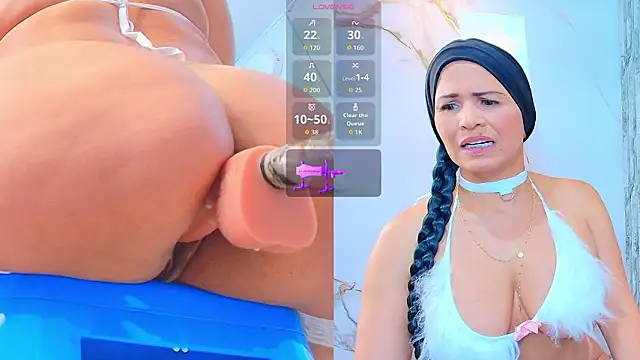 Snapshot of Isis_car0lina chatting on 02.23.26 Isis car0lina online show from 02.23.26