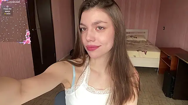 Snapshot of NeidaGowing chatting on 03.27.26 NeidaGowing online show from 03.27.26