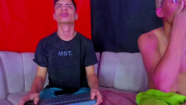 BrownieLoverss online show from 02.28.26