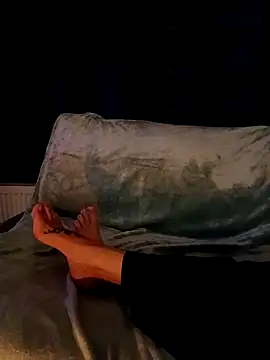 Love-Feet-25 online show from 12.19.25