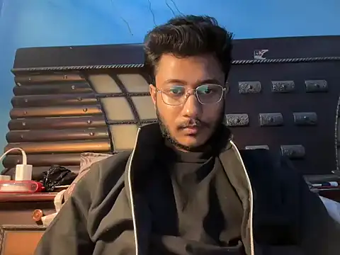 Snapshot of Sexy__Nerd chatting on 04.18.26 Sexy Nerd online show from 04.18.26