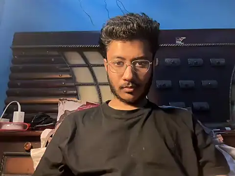 Snapshot of Sexy__Nerd chatting on 04.18.26 Sexy Nerd online show from 04.18.26