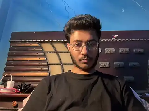 Snapshot of Sexy__Nerd chatting on 04.19.26 Sexy Nerd online show from 04.19.26