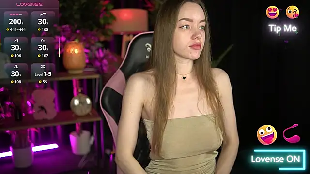 Snapshot of Velouraa chatting on 01.09.26 Velouraa online show from 01.09.26