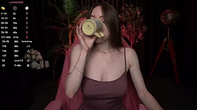 Snapshot of Velouraa chatting on 03.01.26 Velouraa online show from 03.01.26