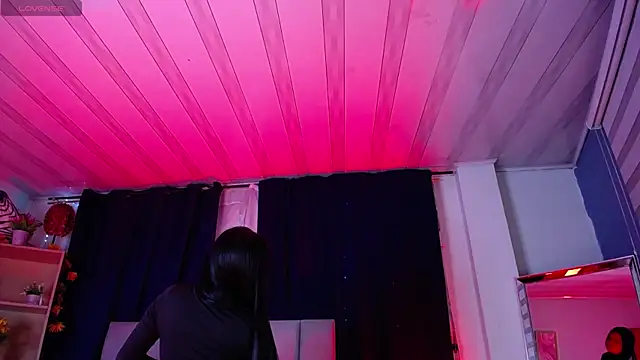 Snapshot of Emilyy05_ chatting on 01.10.26 Emilyy05 online show from 01.10.26