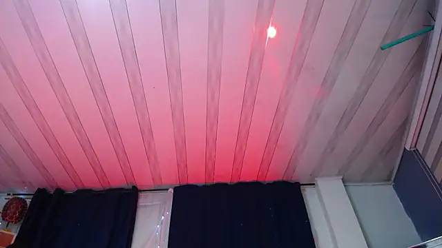 Snapshot of Emilyy05_ chatting on 01.11.26 Emilyy05 online show from 01.11.26